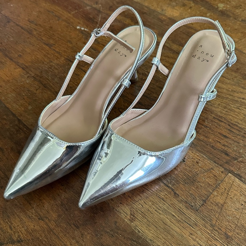 A New Day Women's Silver Pointed Toe Heels